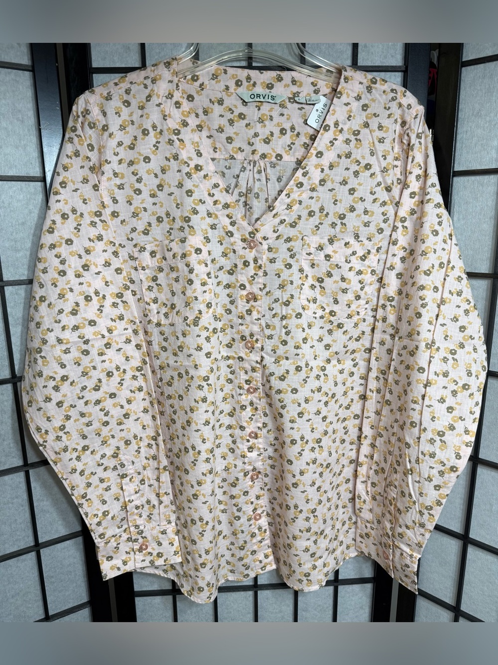 Orvis Blush Floral Cotton Button Blouse Women's  V-Neck Long Sleeve Size Large